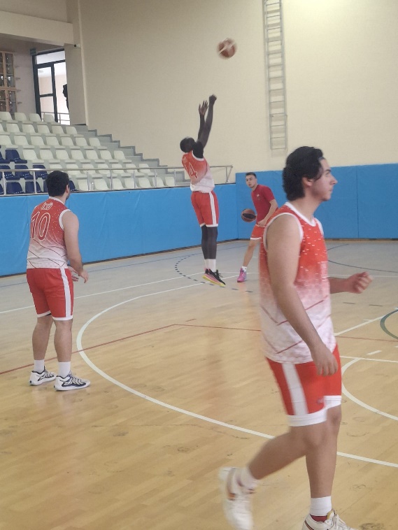 İKÜ Erkek Basketbol Takımı