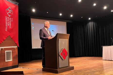 "Üniversitedeki Gencin Ebeveyni Olmak"